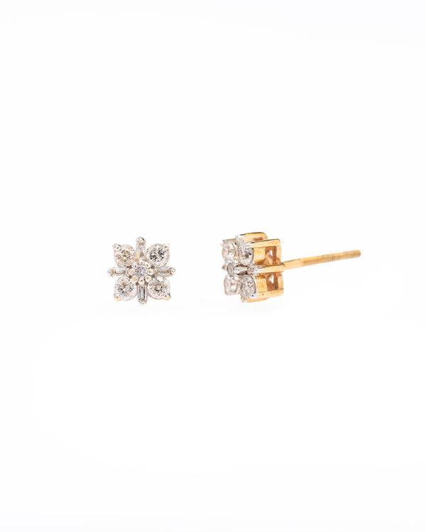 14K Gold Star Bloom Cluster Diamond Earrings